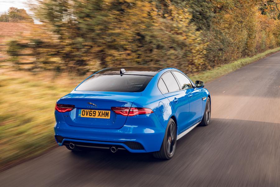  Jaguar XE R-Dynamic Reims Edition 2020 года  (UK) (фото 15 из 84)